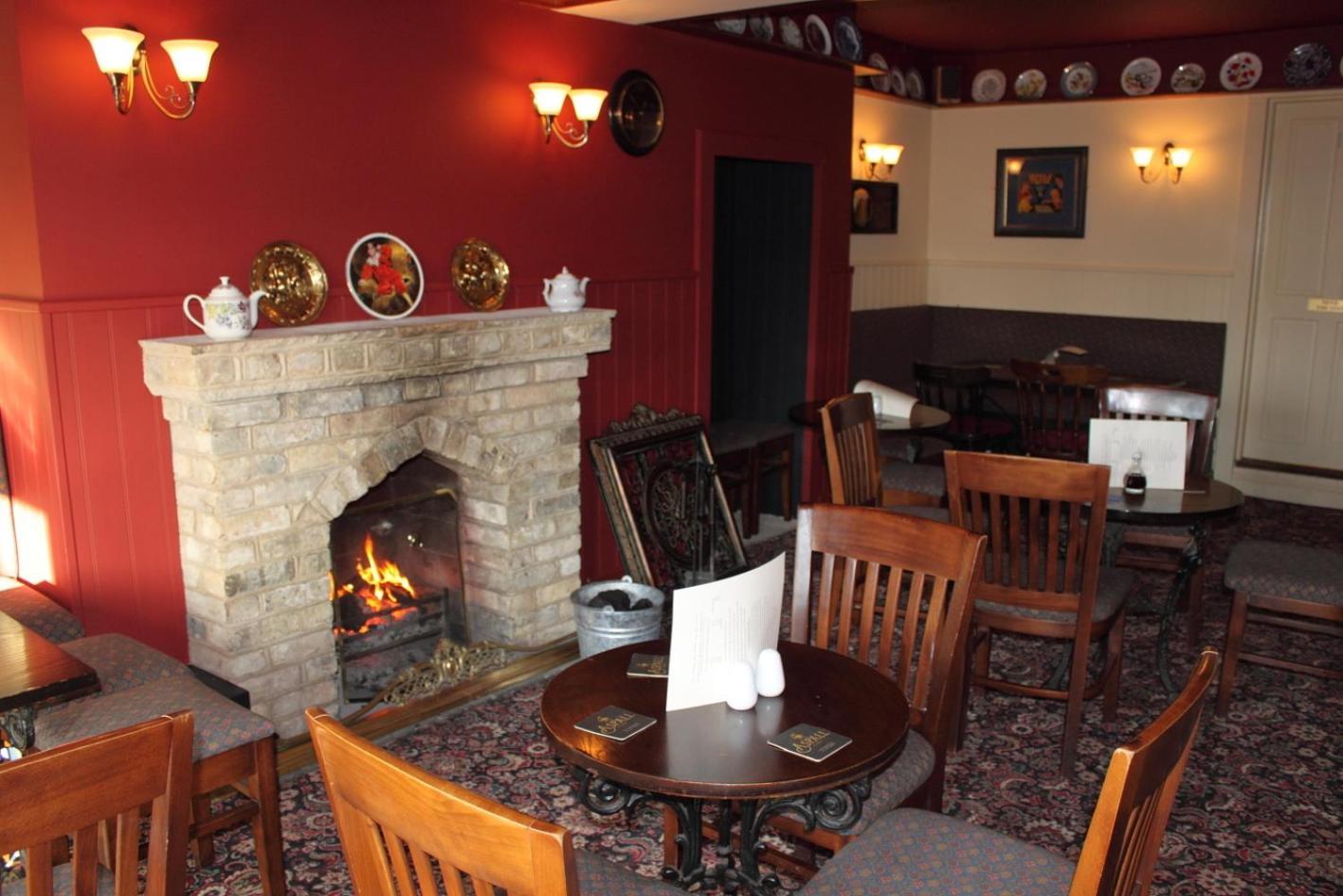 Marine Bar Pub With Rooms Ганстантон Екстер'єр фото